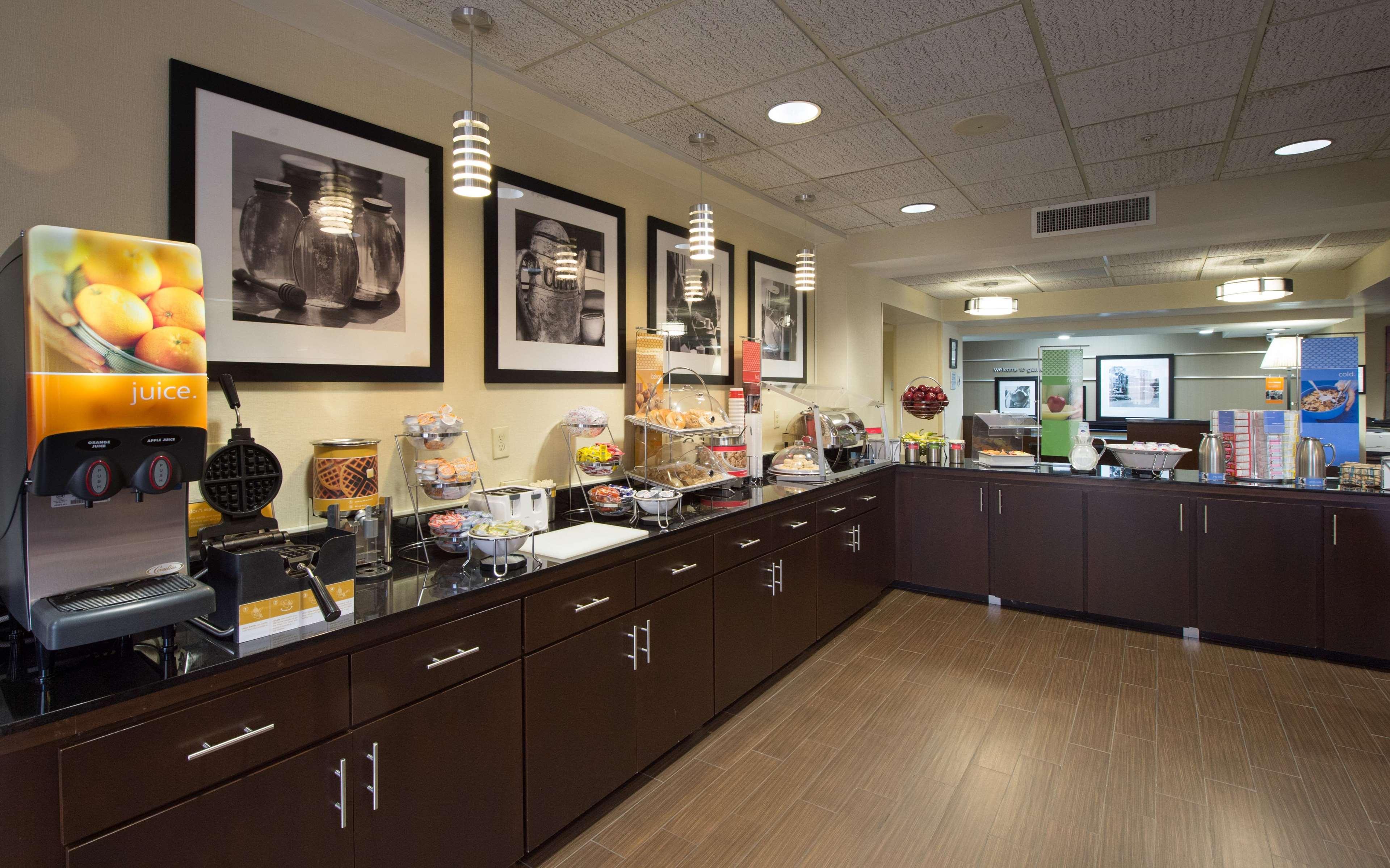 Hampton Inn Gainesville Esterno foto