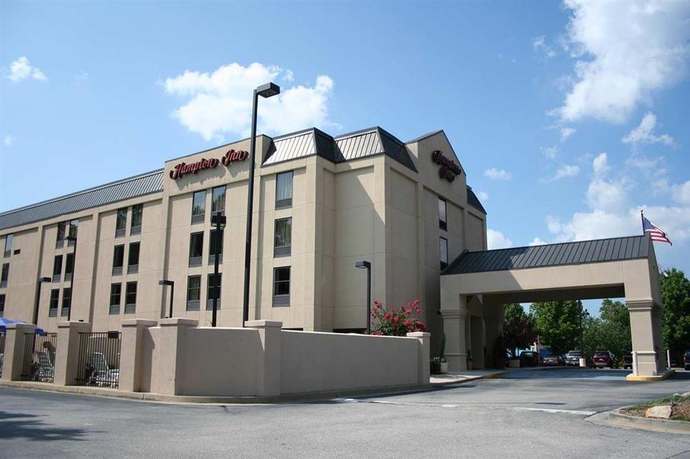 Hampton Inn Gainesville Esterno foto